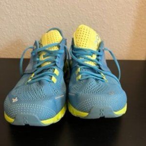 ON Cloud X Running Shoe